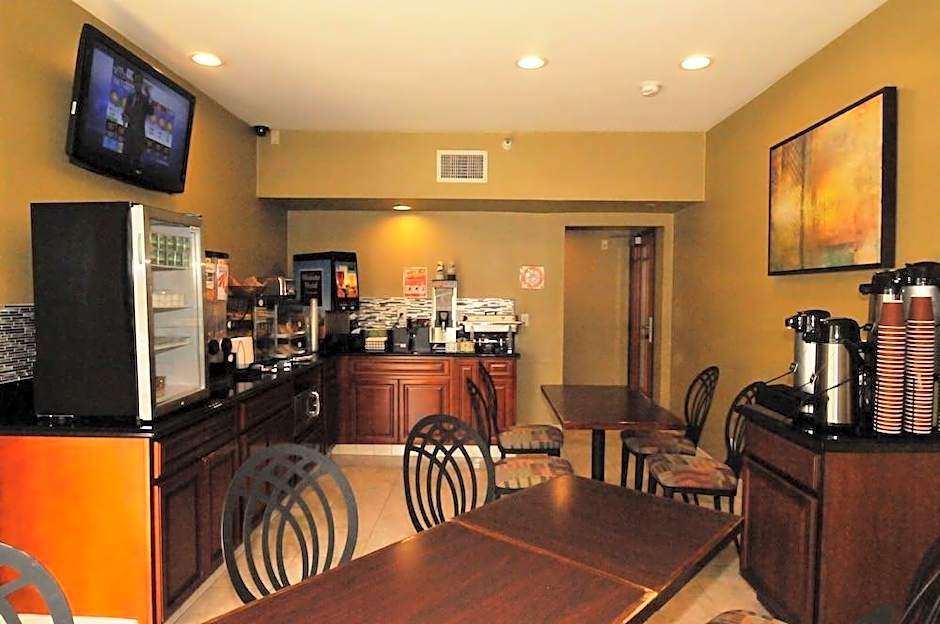 HUNTINGTON BEACH INN