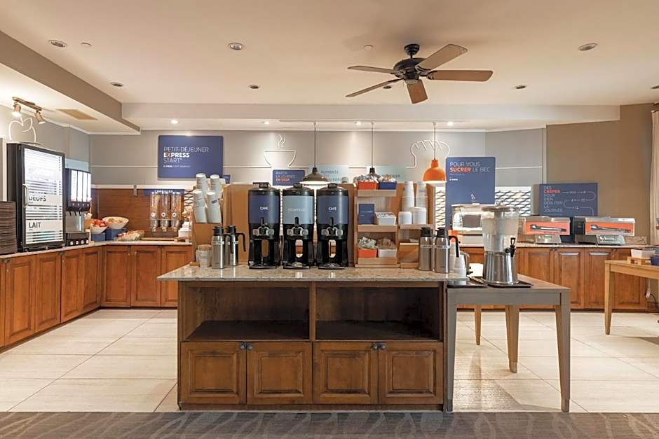 Holiday Inn Express & Suites Tremblant By IHG