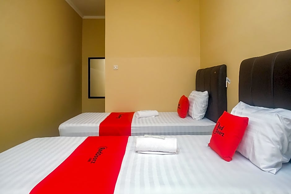 RedDoorz Syariah @ Omahe Qoema 3 Yogyakarta