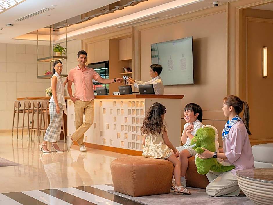 Novotel Living Bangkok Sukhumvit Legacy