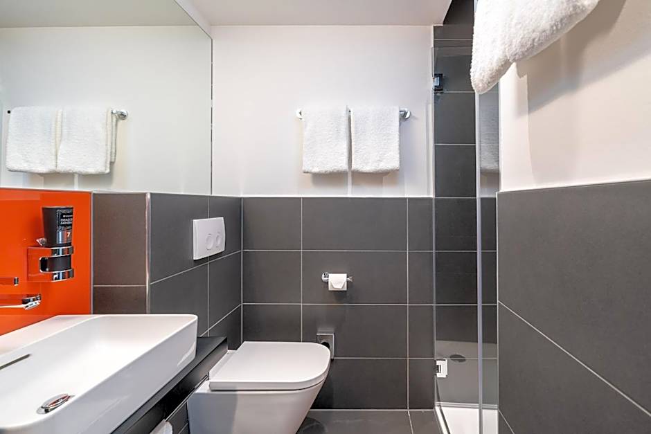 Campanile Vienna South