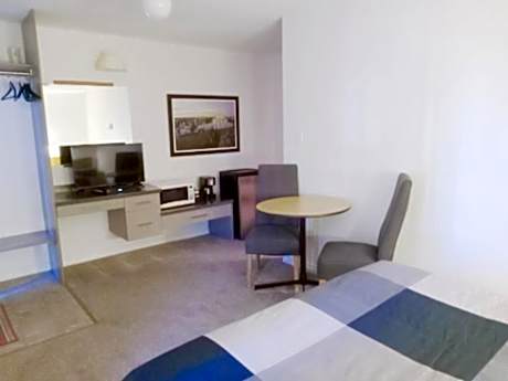 Two-Bedroom Suite - Non-Smoking