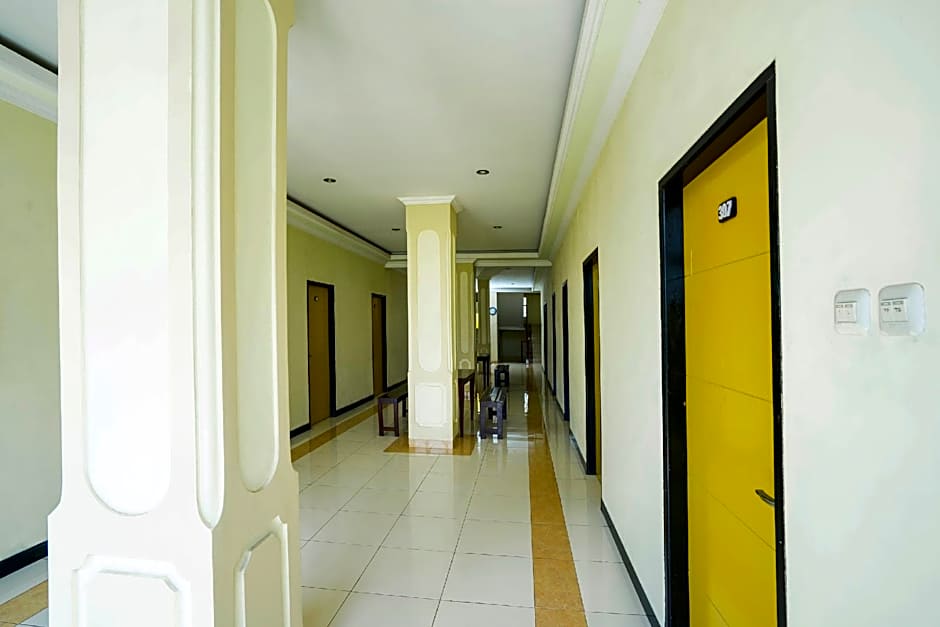 OYO 2319 Tengkawang Residence