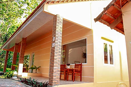 Bungalow Double Garden View