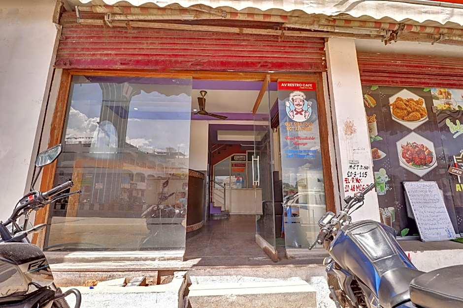 Super Hotel O Karakambadi Near Alipiri formerly BVN Grand