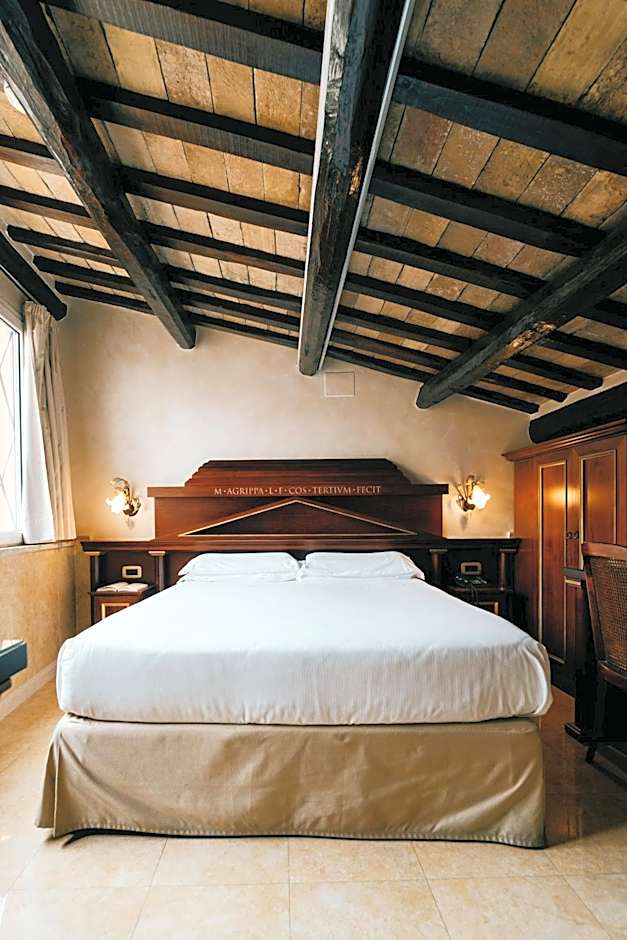 Hotel Pantheon
