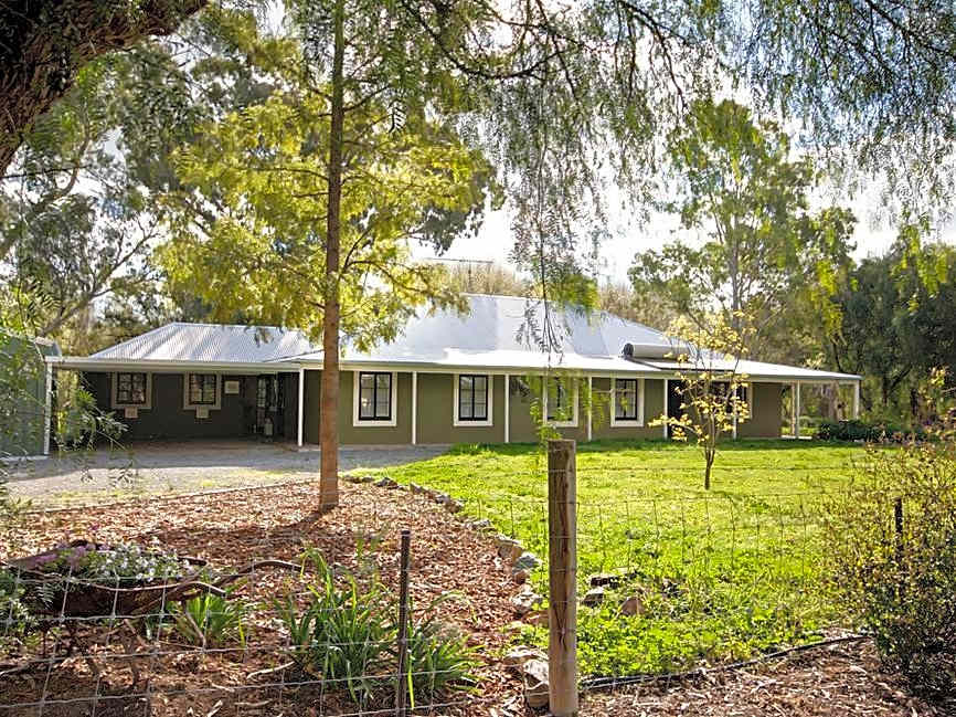 One Tree Bed And Breakfast