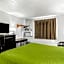 Econo Lodge Inn & Suites