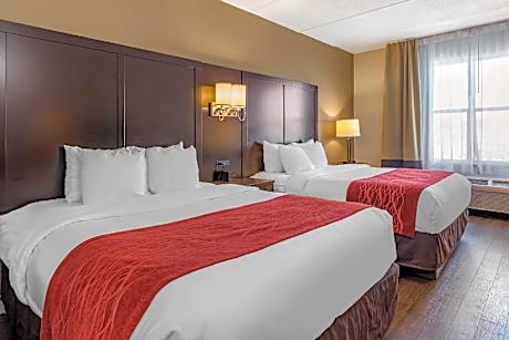 Queen Room with Two Queen Beds - Accessible/Non-Smoking