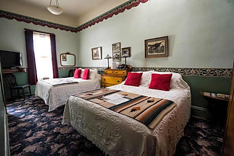Queen Room with Two Queen Beds - Non-Smoking