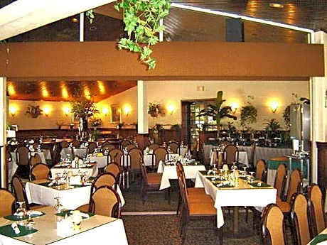 Quality Inn & Suites Golf Resort
