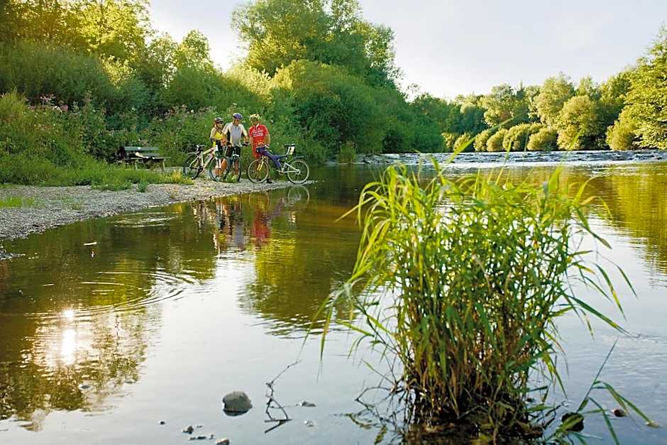 Chalet An der Brunnader-Ihr perfekter Rückzugsort in der Bayerischen Toskana-Überwiegend mit Klima-3Geh-Min zur Therme