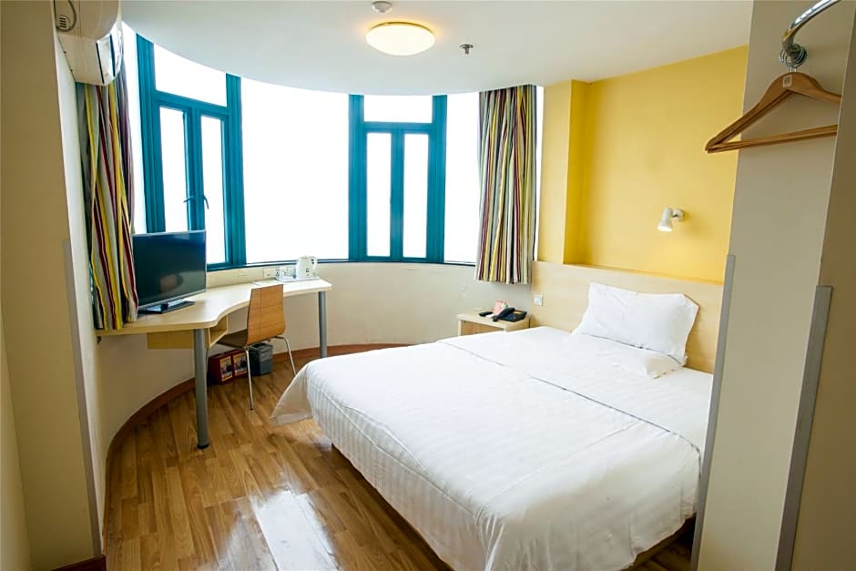 7 Days Inn Guangzhou Zhongshan 1st Overpass Branch