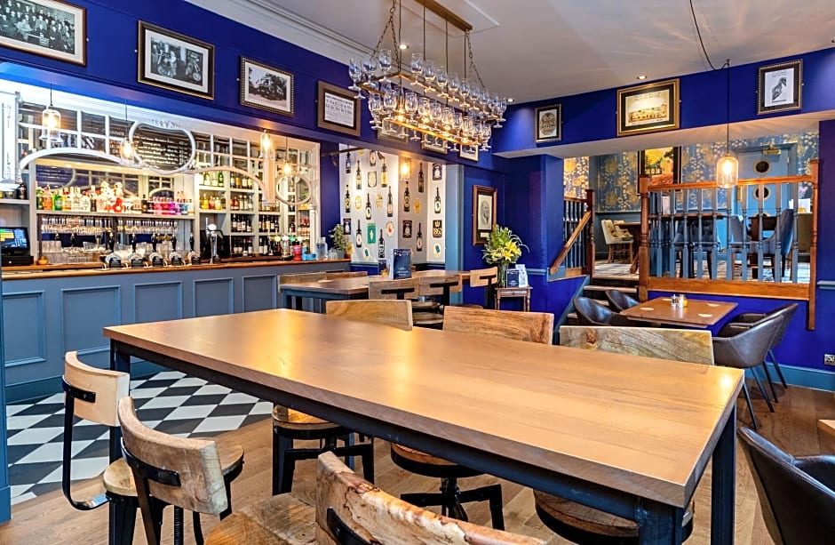 Inn At Cheltenham Parade