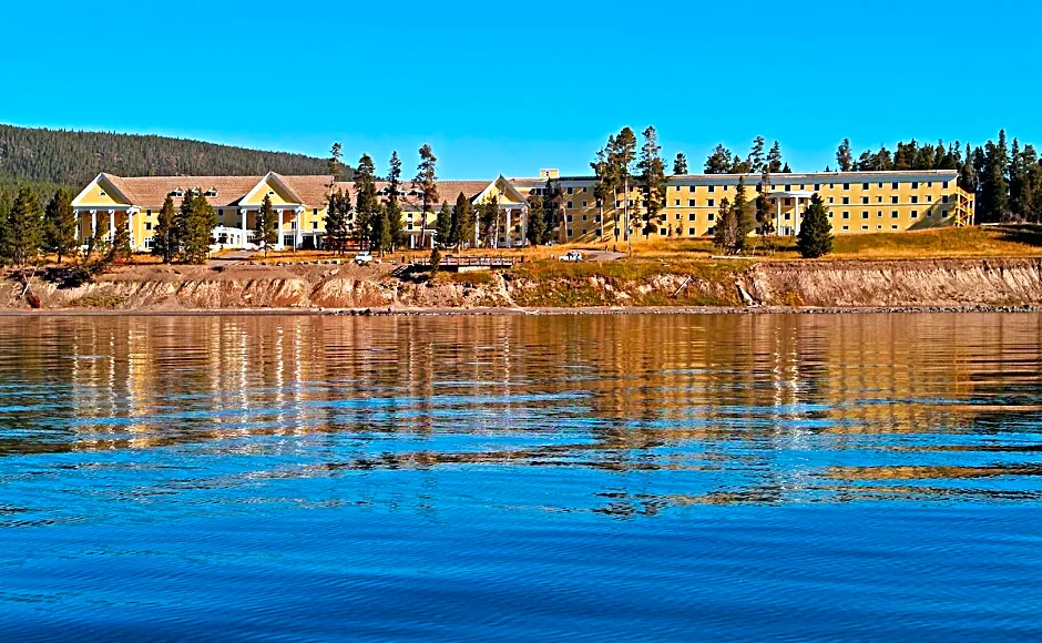 Lake Yellowstone Hotel & Cabins