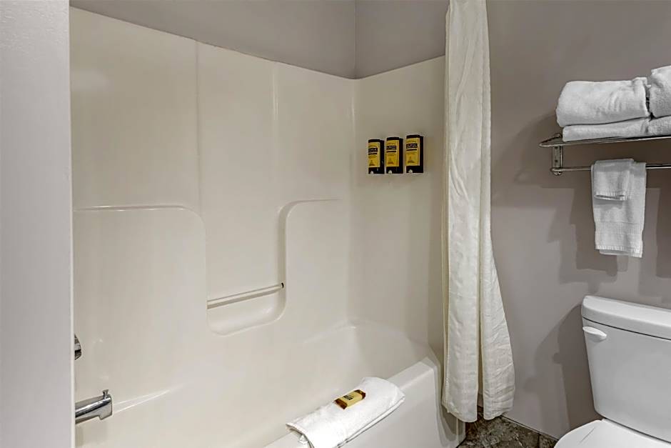 Best Western Plus Eau Claire Conference Center