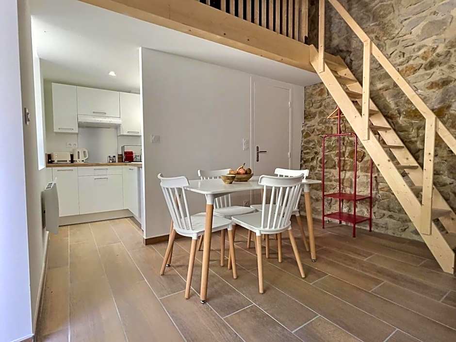 LE RELAIS DE CRUSSOL