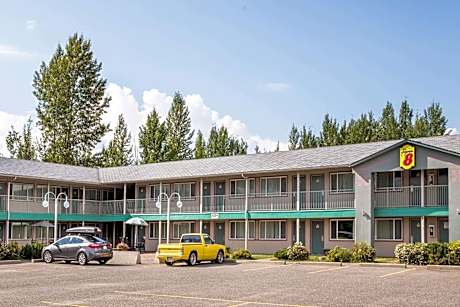 Quesnel Inn Motel