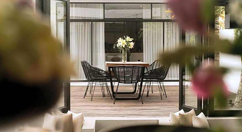 Luxury Baliwood Residence Villas