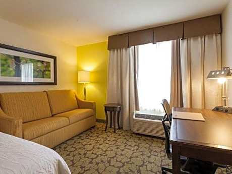Hilton Garden Inn New Orleans Airport