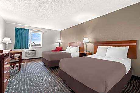 Queen Suite with Two Queen Beds - Non-Smoking