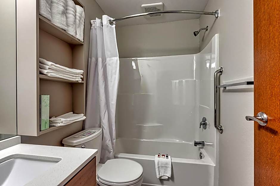 Microtel Inn & Suites by Wyndham Niagara Falls