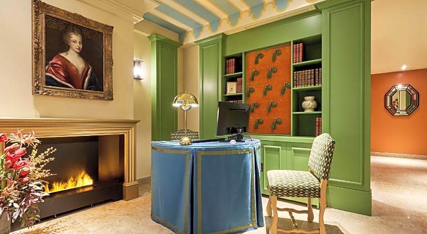 Prince De Conti Hotel