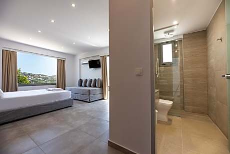 Triple Room with Balcony