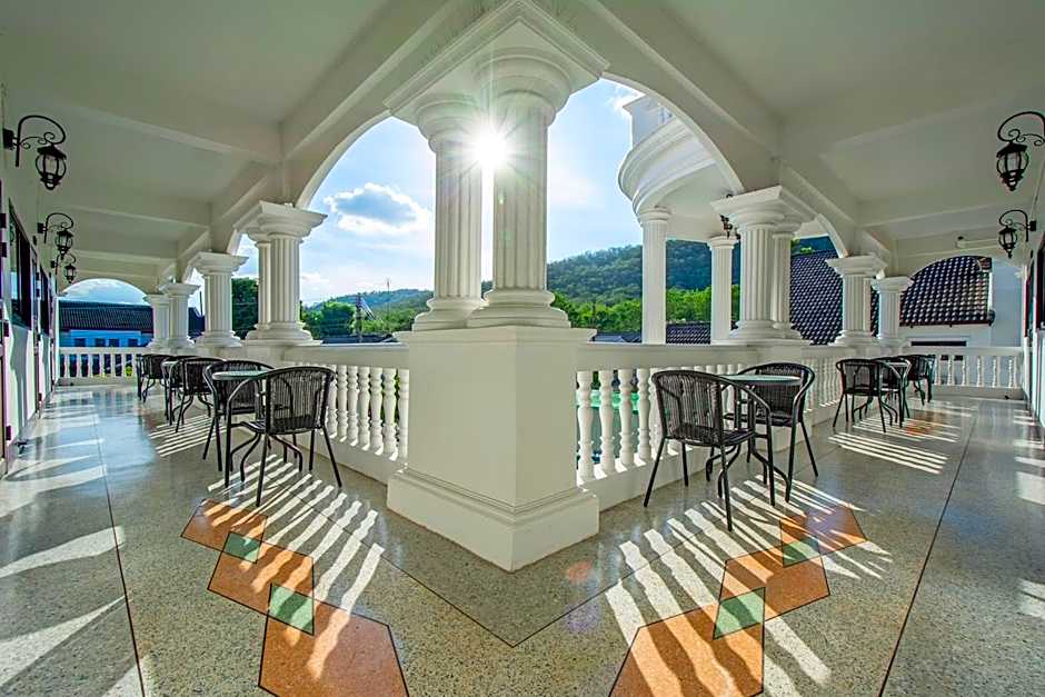 Happiness Guesthouse