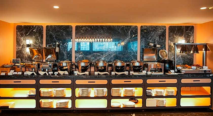 Ramada by Wyndham Bangkok Sukhumvit 11