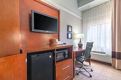 Standard Queen Room with Two Queen Beds - Non-Smoking