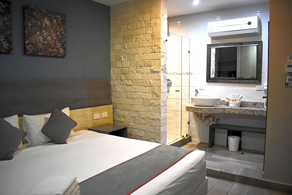 Illusion Xpress I Attraction Hotel Deluxe