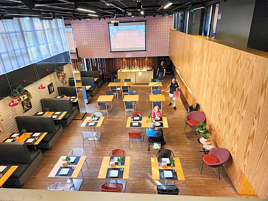 AlphaStay by Alpha - StayService