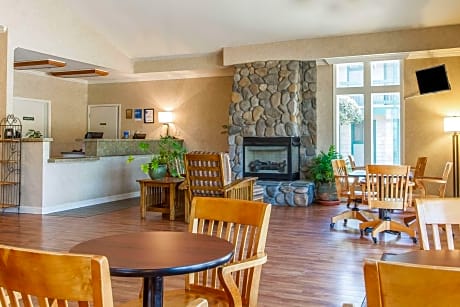 Quality Inn Half Moon Bay - Miramar Beach