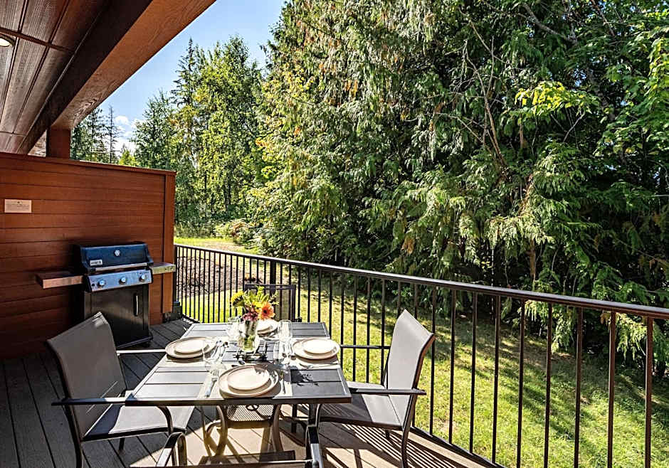 Alpine Escape by Revelstoke Vacations