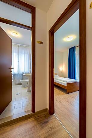 Double Room with Private External Bathroom