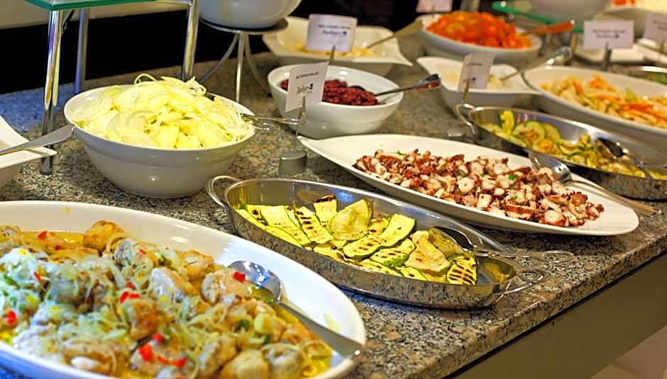 Radisson Blu Mammy Yoko Hotel