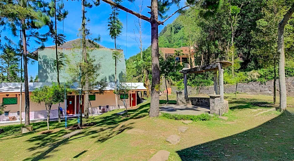 Hotel O Villa Inn App Trawas Bintaro Syariah