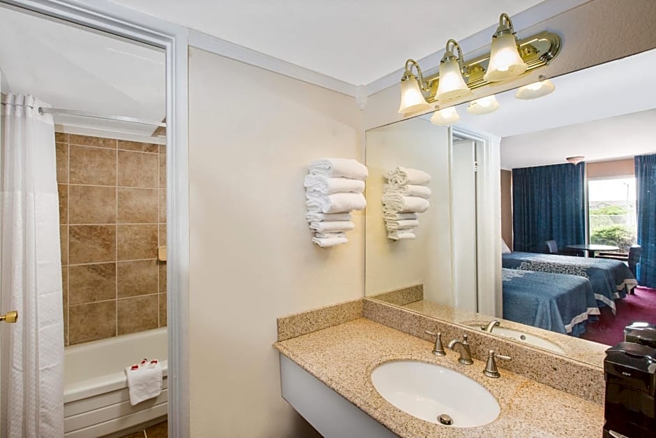 Americas Best Value Inn St. Joseph at I-29