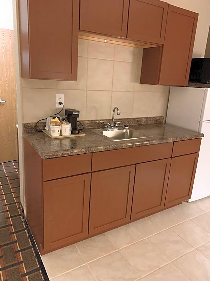 Super 8 by Wyndham Valparaiso