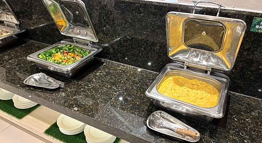 CHECK inn Taichung Zhongshan