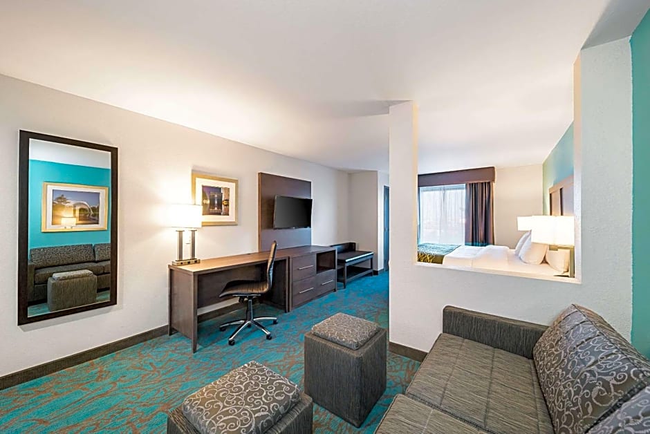 Comfort Inn & Suites Oklahoma City near Bricktown