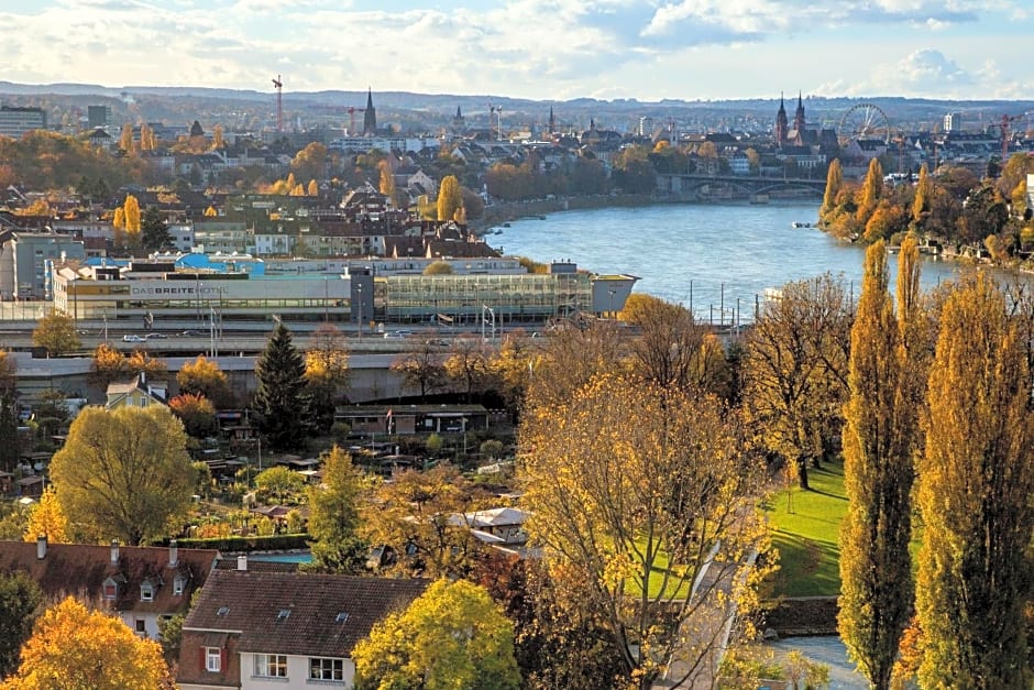 dasbreitehotel am Rhein