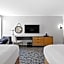 DoubleTree by Hilton New York JFK Airport