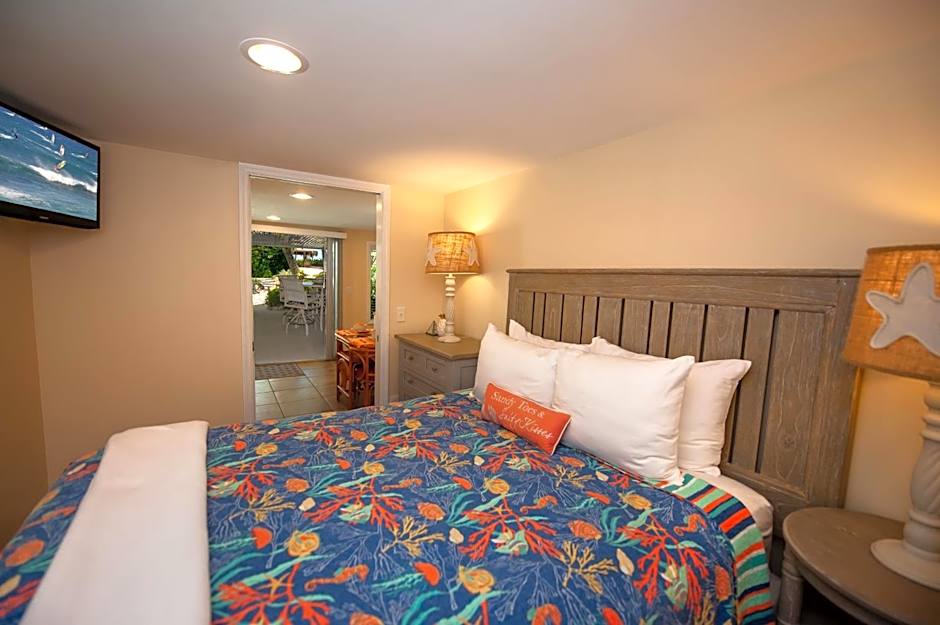 Photo 1 of 9 of Deluxe 1 Queen Bed Suite