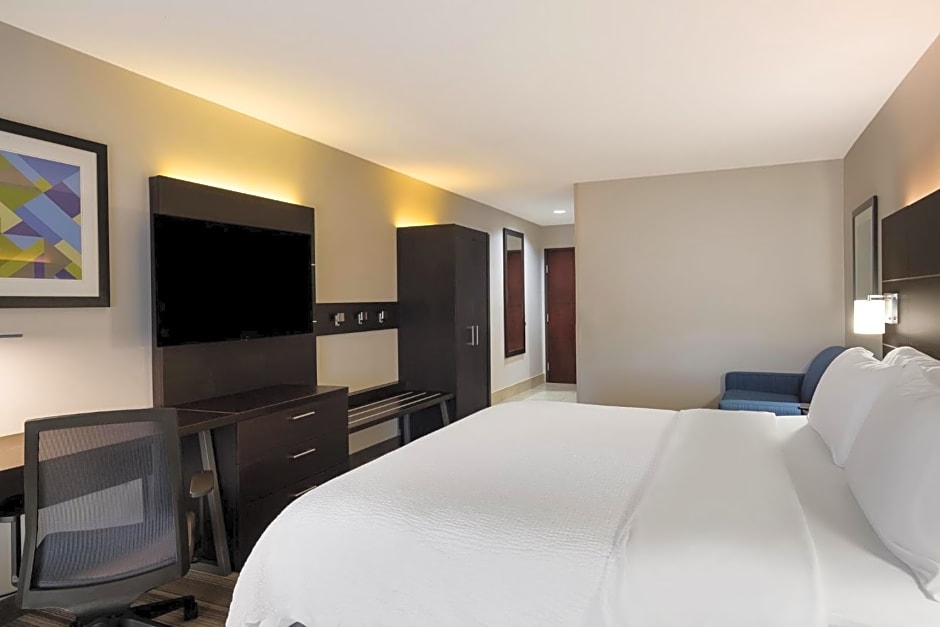 Holiday Inn Express Hotel & Suites Newton Sparta By IHG