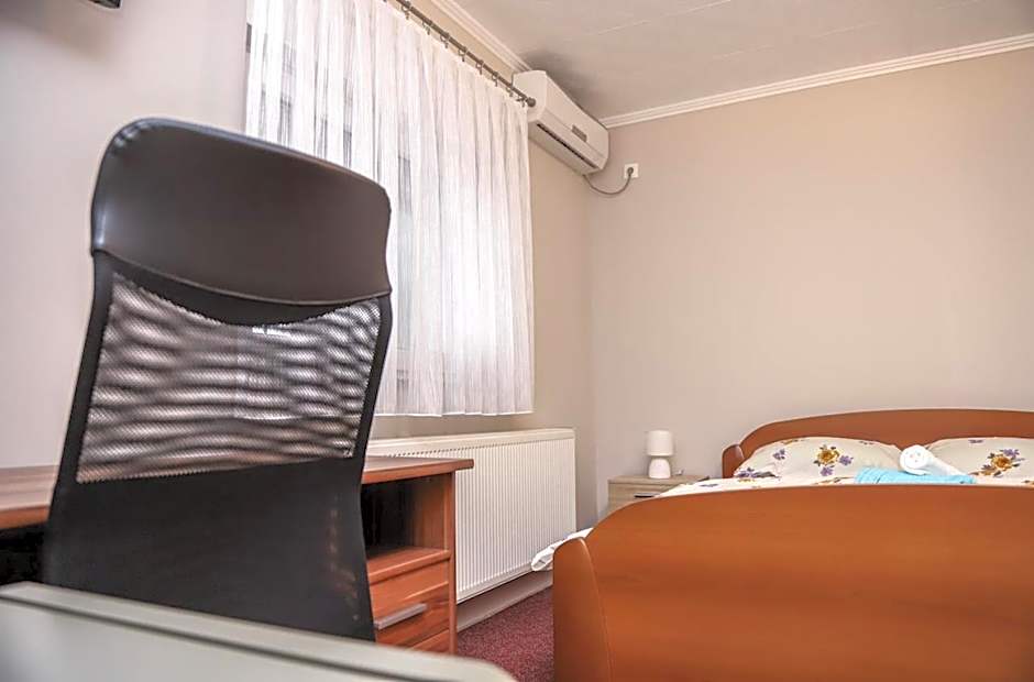Hotel ZRINSKI