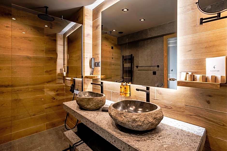 Kashmir Wellness & SPA Hotel Adults Only