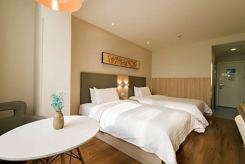 Hanting Hotel Urumqi Youhao