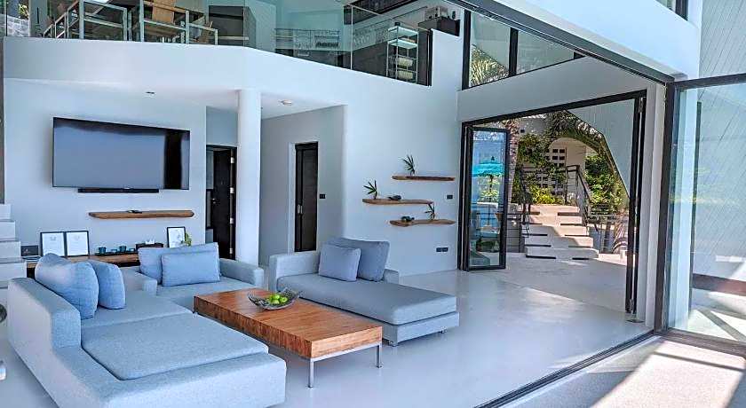 Villa Moonshadow